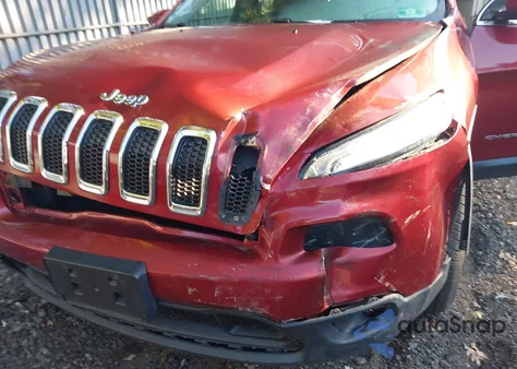 2014 Jeep Cherokee Latitude z USA, uszkodzony, nr VIN 1C4PJMCB6EW197258